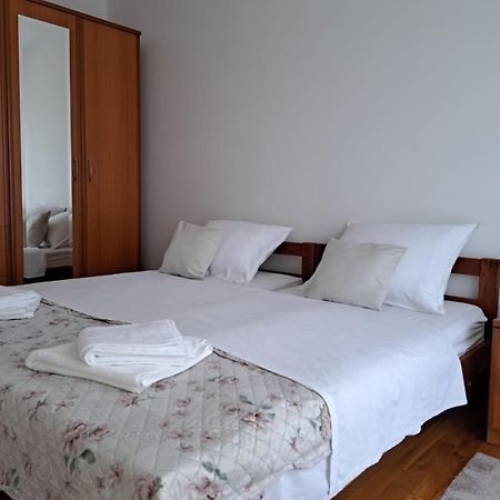 Apartment Nina โนวีวีโนดอลสกี ภายนอก รูปภาพ