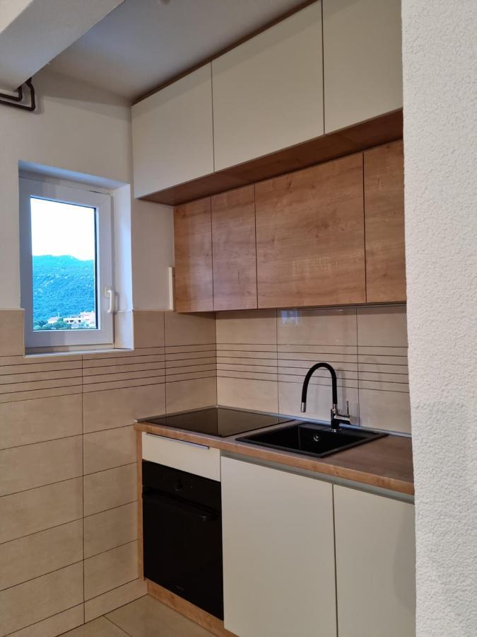 Apartment Nina โนวีวีโนดอลสกี ภายนอก รูปภาพ