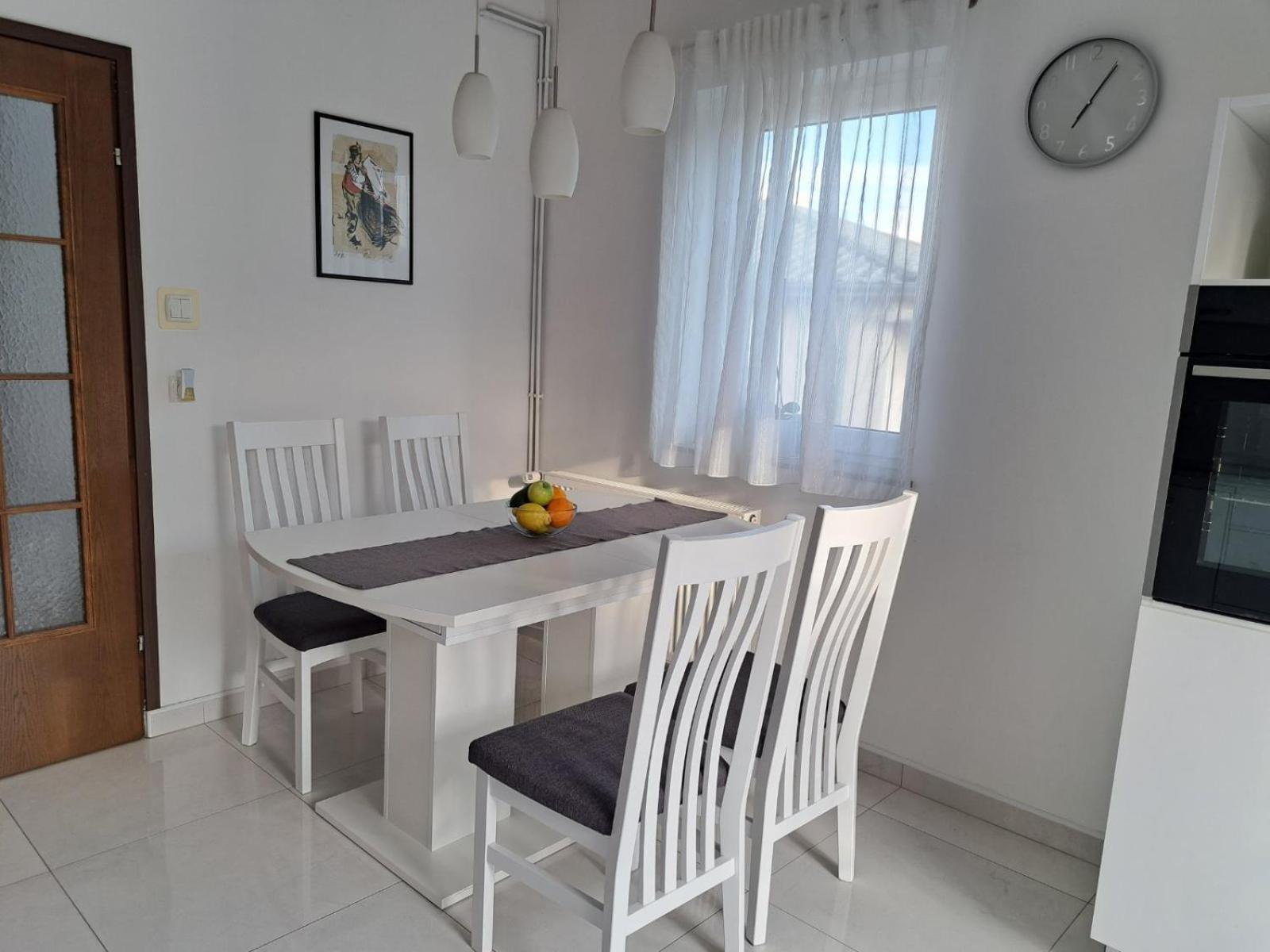 Apartment Nina โนวีวีโนดอลสกี ภายนอก รูปภาพ