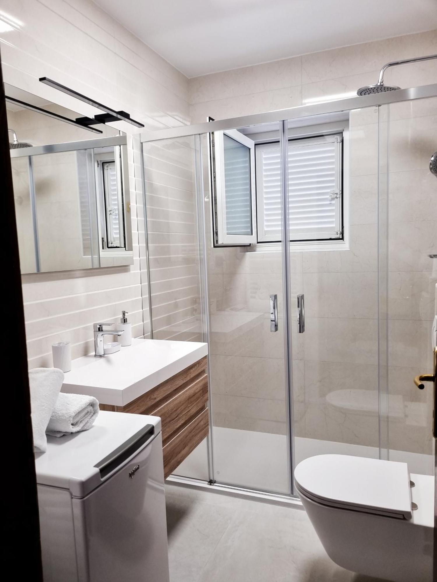Apartment Nina โนวีวีโนดอลสกี ภายนอก รูปภาพ